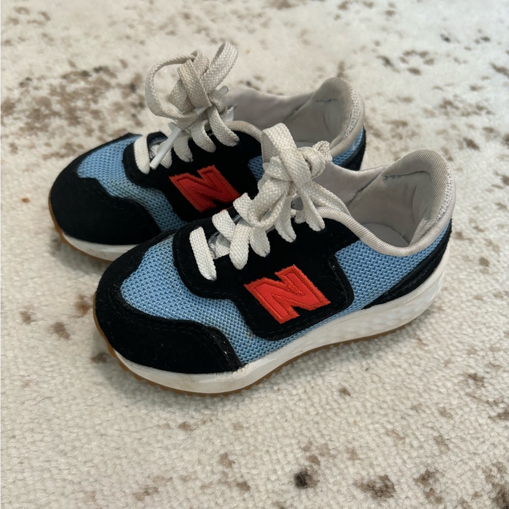 LIKE NEW Toddler New Balance Fresh Foam X70 V1 - Size 5.5